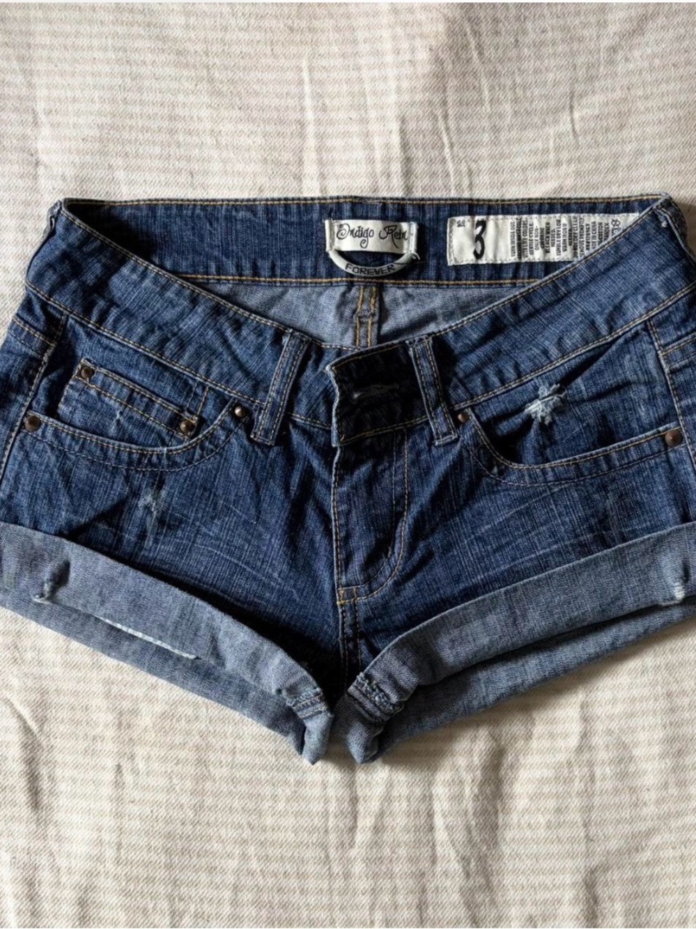 Vintage 2000s Indigo Rein low rise denim shorts